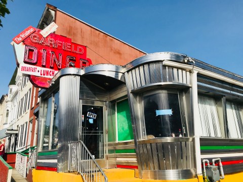 67542B68-6EBA-479F-B24C-643CC51C9920